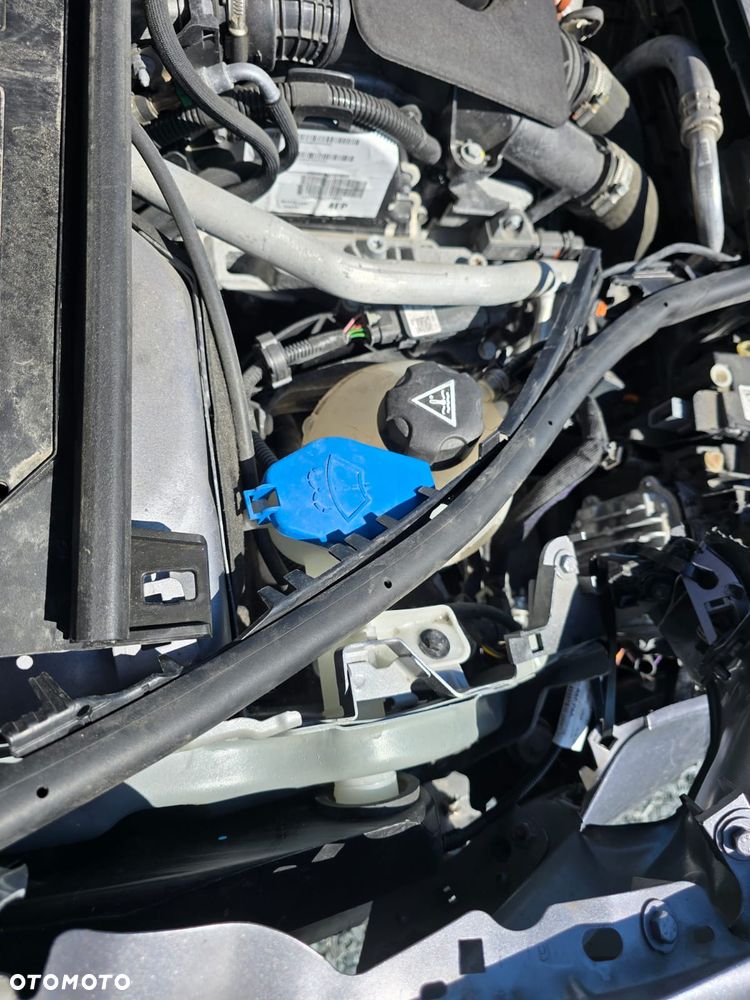 Peugeot 308 1.5 BlueHDi GT S&S EAT8 - 26