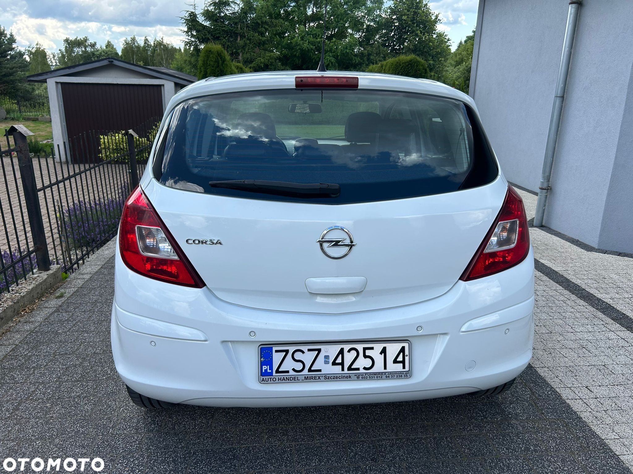 Opel Corsa 1.2 16V Edition / Active - 17