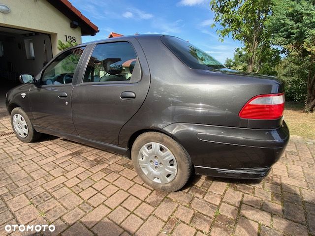Fiat Albea 1.4 Dynamic - 9