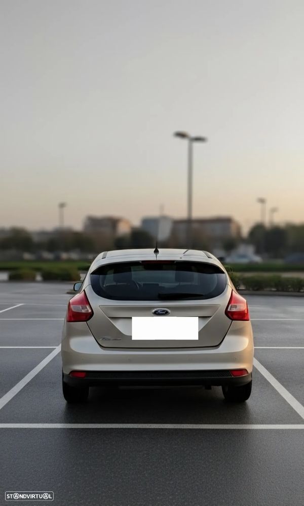 Ford Focus 1.5 TDCi Titanium DPS - 6