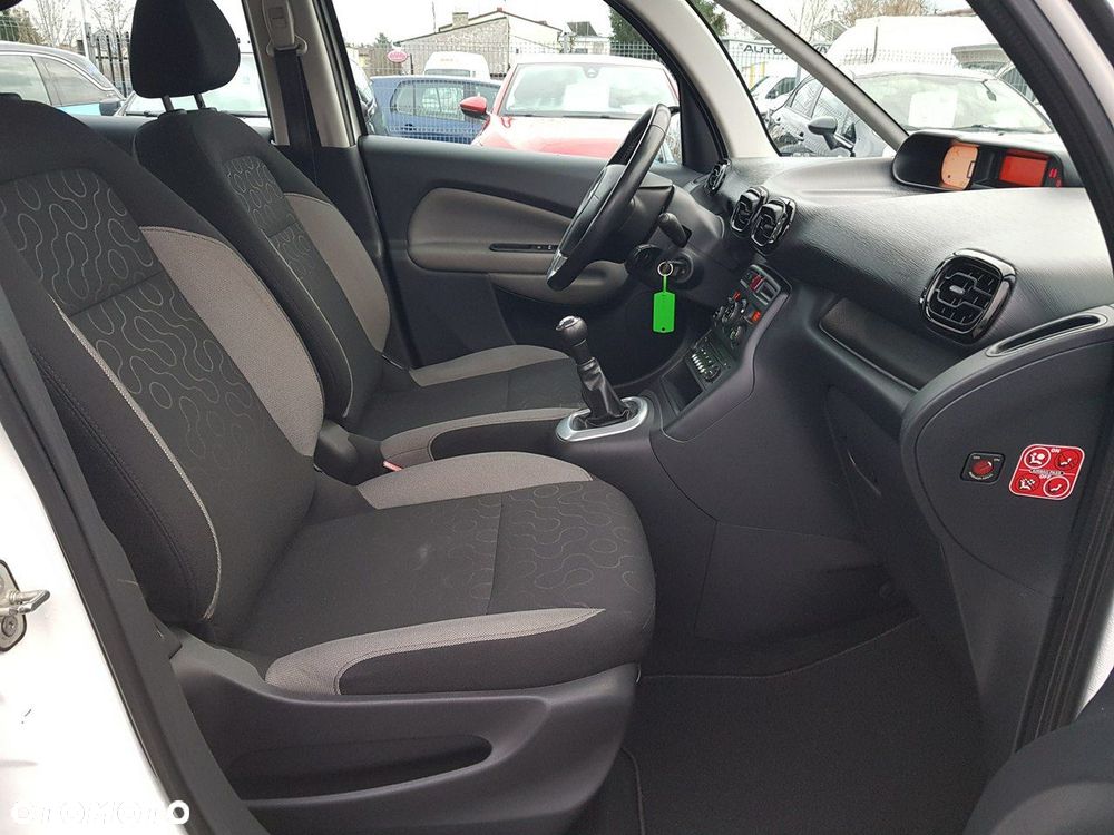 Citroën C3 Picasso 1.4i Exclusive - 17