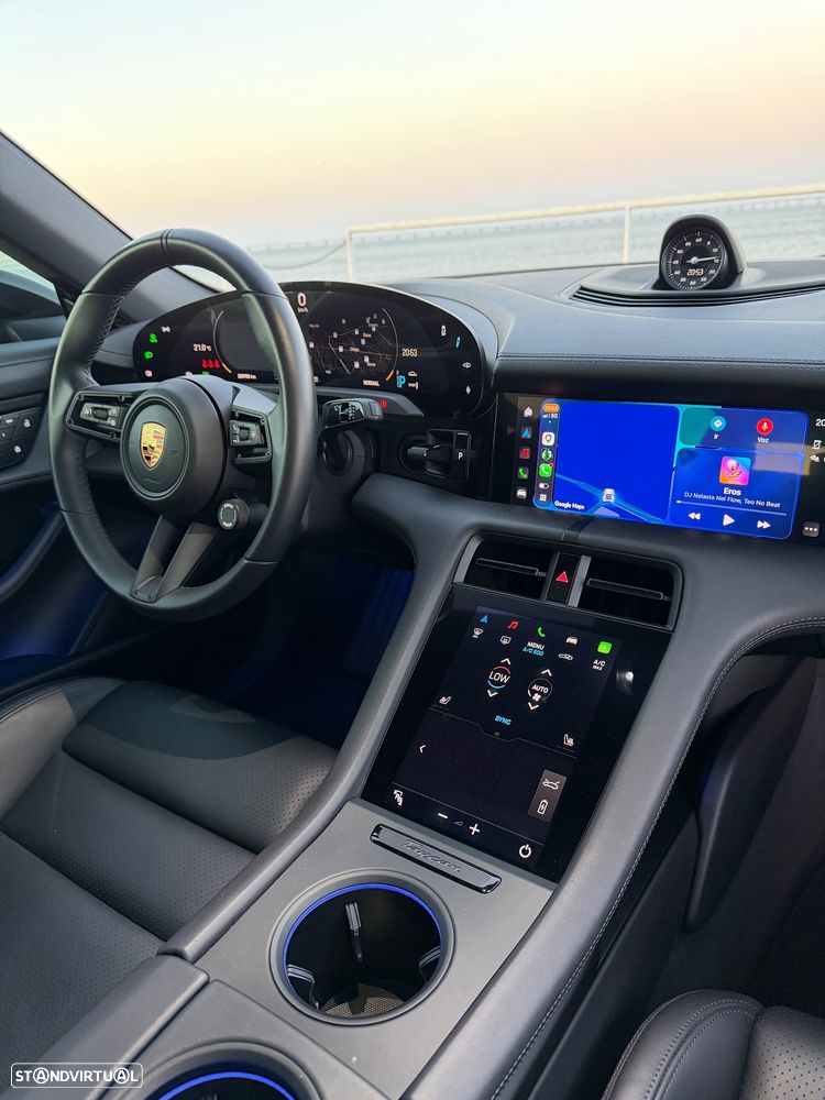 Porsche Taycan Sport Turismo Black Edition - 13