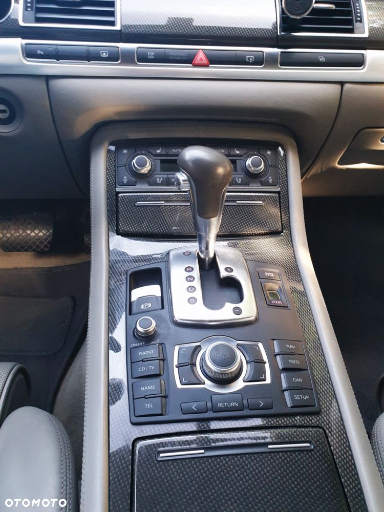 Audi S8 - 13