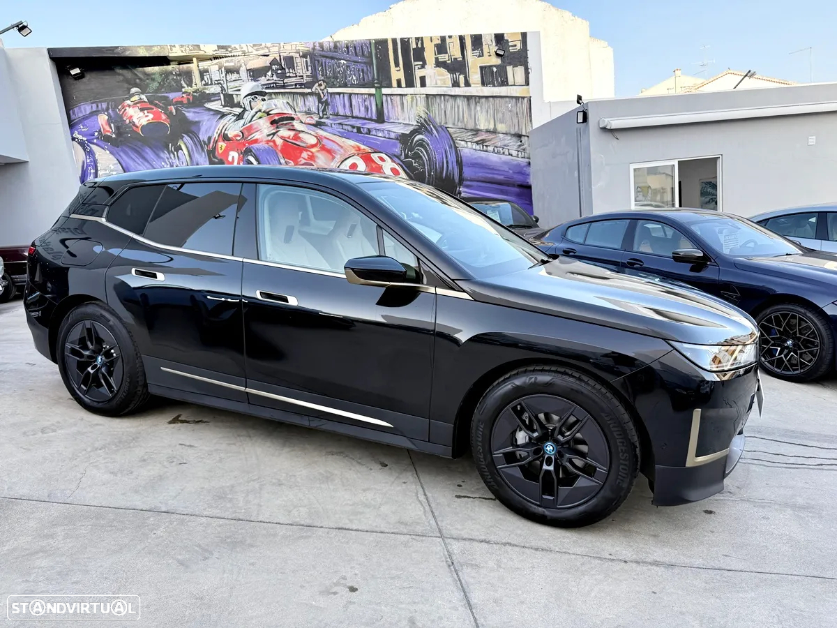 BMW iX xDrive 40 - 2