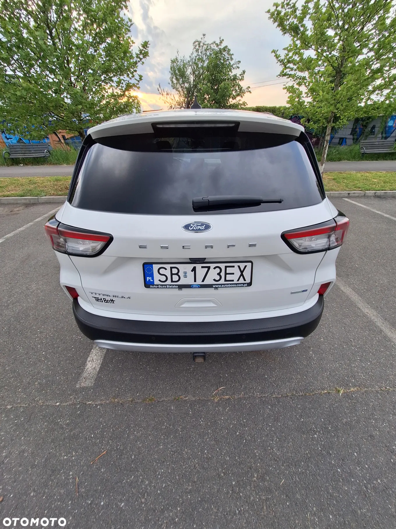 Ford Escape 2.0 EcoBoost AWD Titanium - 2