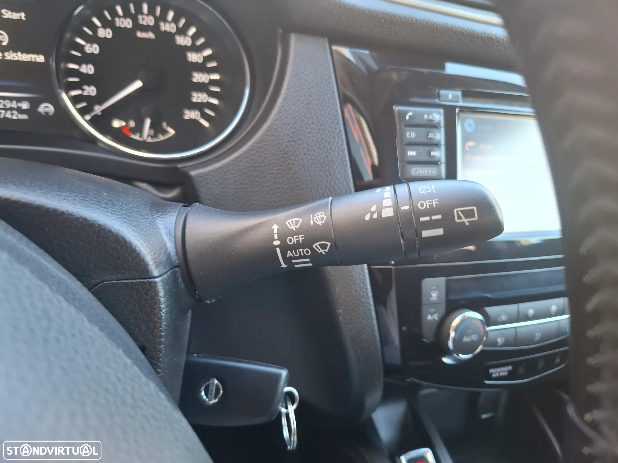 Nissan Qashqai 1.5 dCi N-Connecta - 19