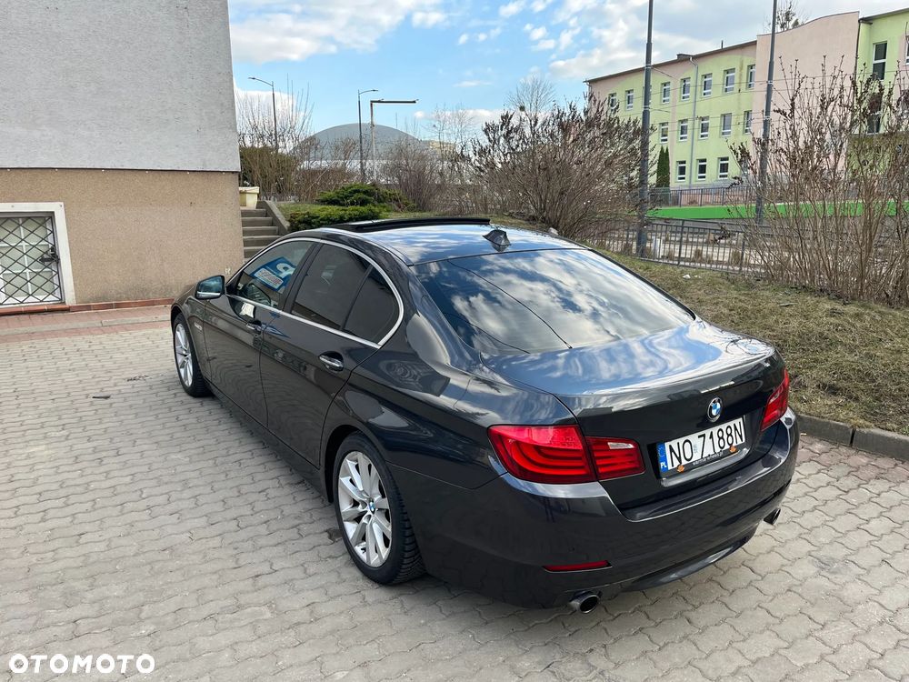 BMW Seria 5 535d xDrive Sport-Aut Luxury Line - 2