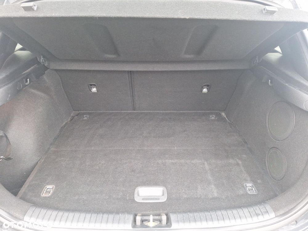 Kia Ceed 1.6 T-GDI GT - 17