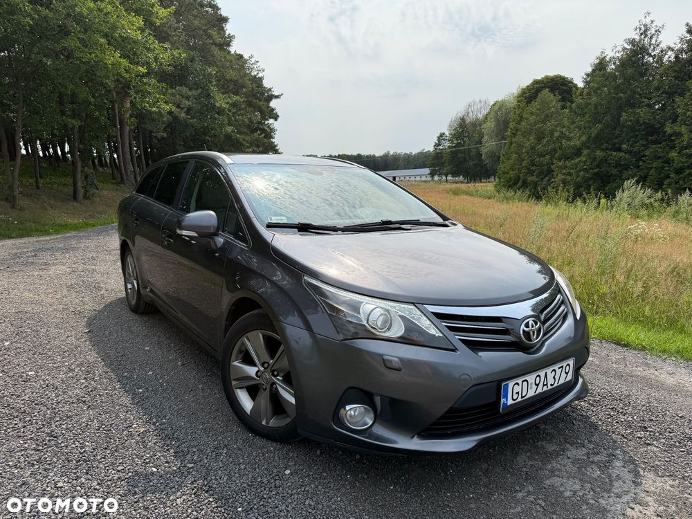 Toyota Avensis 2.0 D-4D Premium - 3