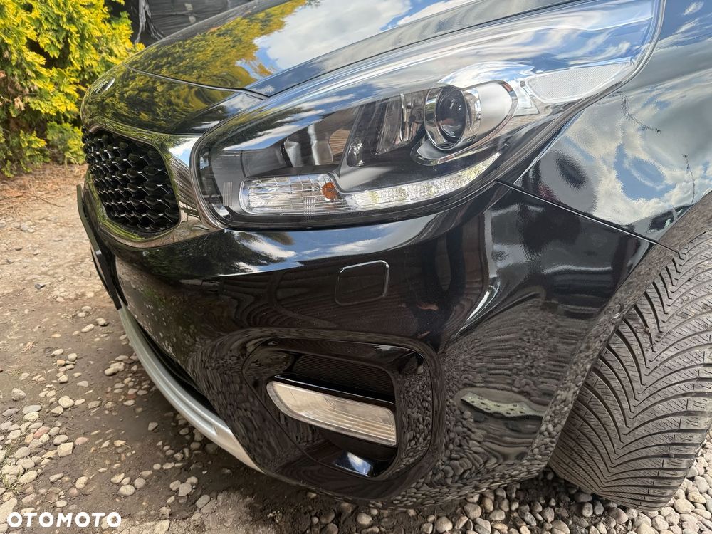 Kia Carens 1.7 CRDi 141 ISG Spirit - 10