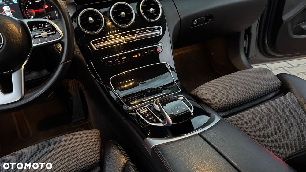 Mercedes-Benz Klasa C 200 d 9G-TRONIC Avantgarde - 26
