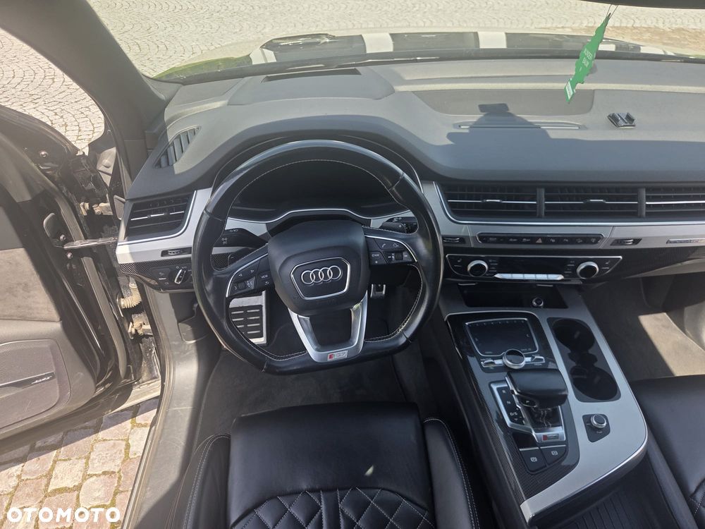 Audi SQ7 - 11