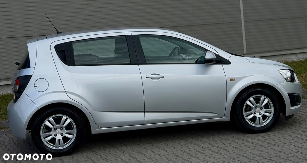 Chevrolet Aveo 1.4 LTZ - 26