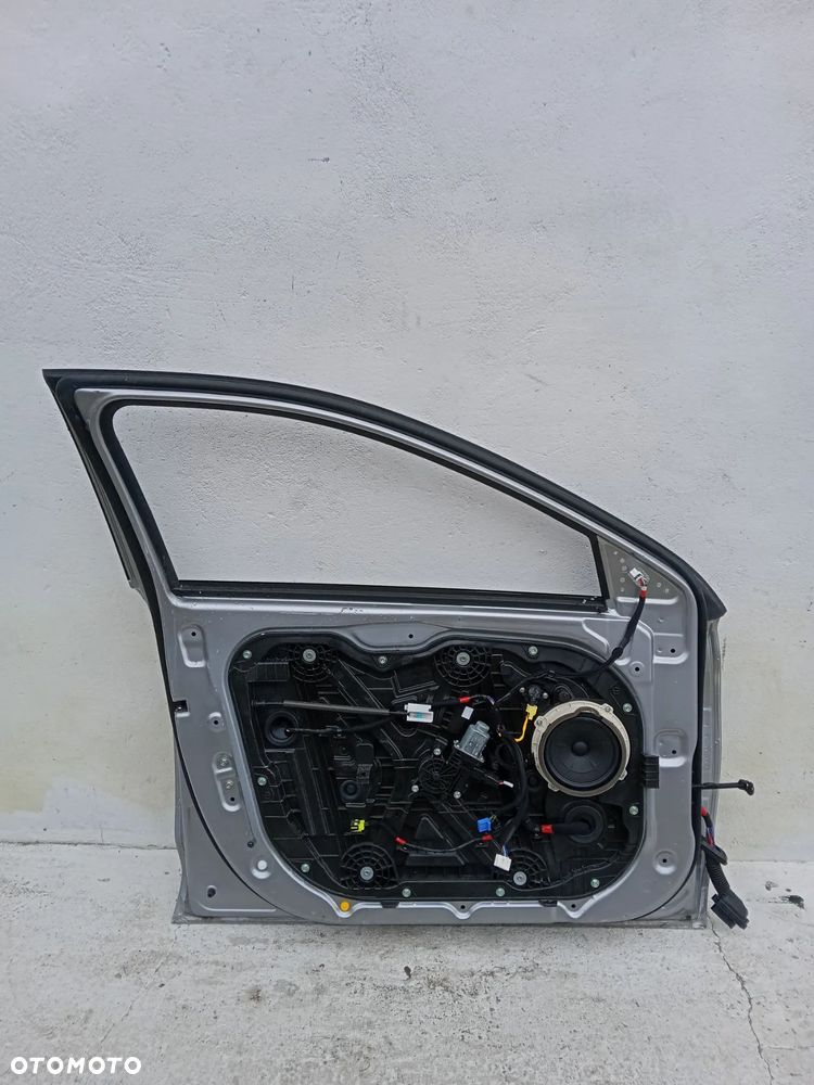 HYUNDAI I30 III LIFT - DRZWI PRZEDNIE - 3