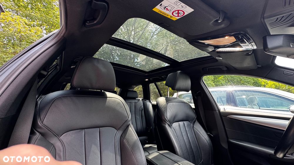 BMW Seria 5 520i - 25