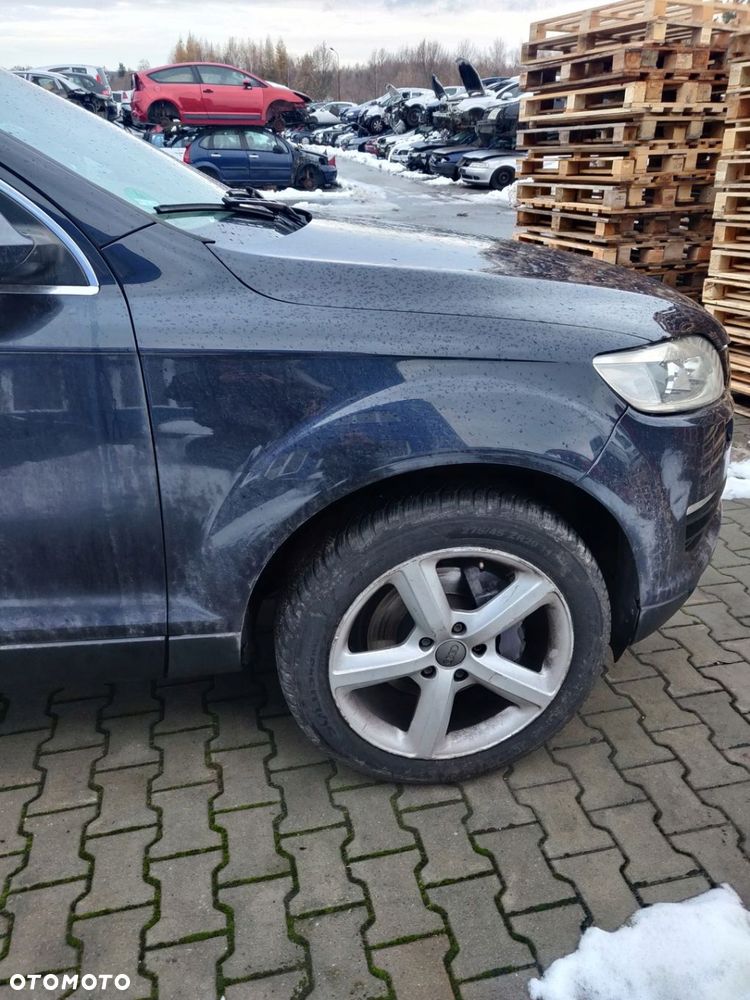 Audi Q7 I 4L 05-09 3.0 TDI Błotnik prawy przód LZ5Q - 1