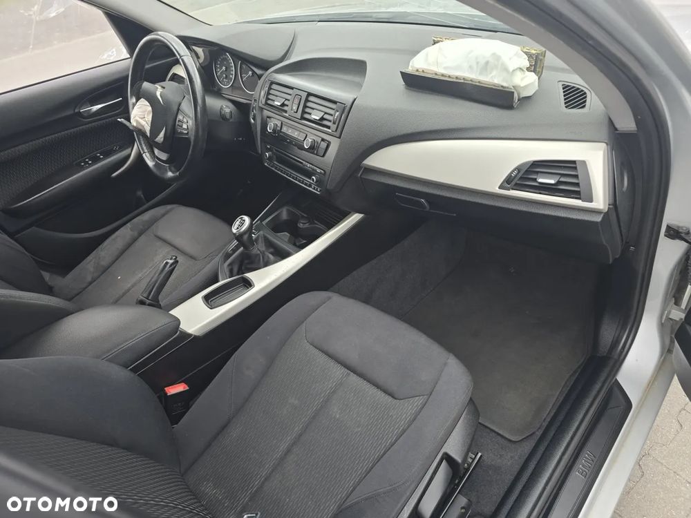 BMW Seria 1 114d - 12