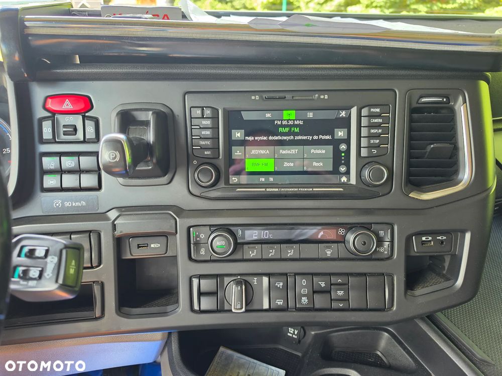 Scania R450 mega low deck - 24