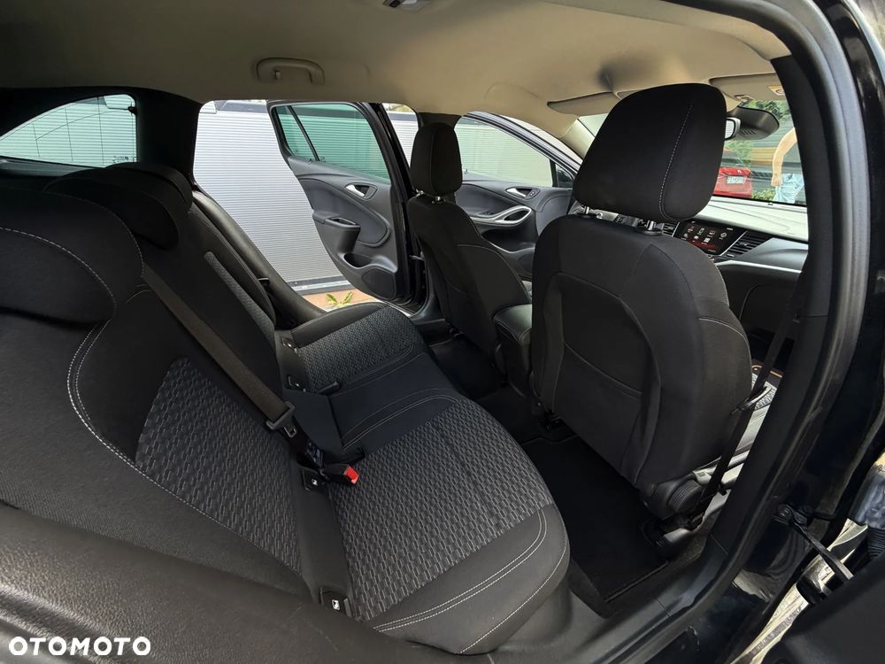 Opel Astra 1.6 D Start/Stop Innovation - 19
