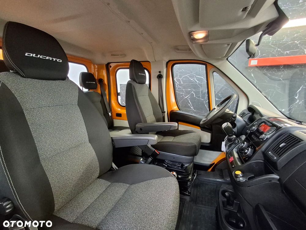 Fiat Ducato LIFT 2015r Automatyczna Skrzynia Biegów Brygadówka Doka Dubel Kabina Światła LED Hak Służba Autostradowa Służba Drogowa - 22