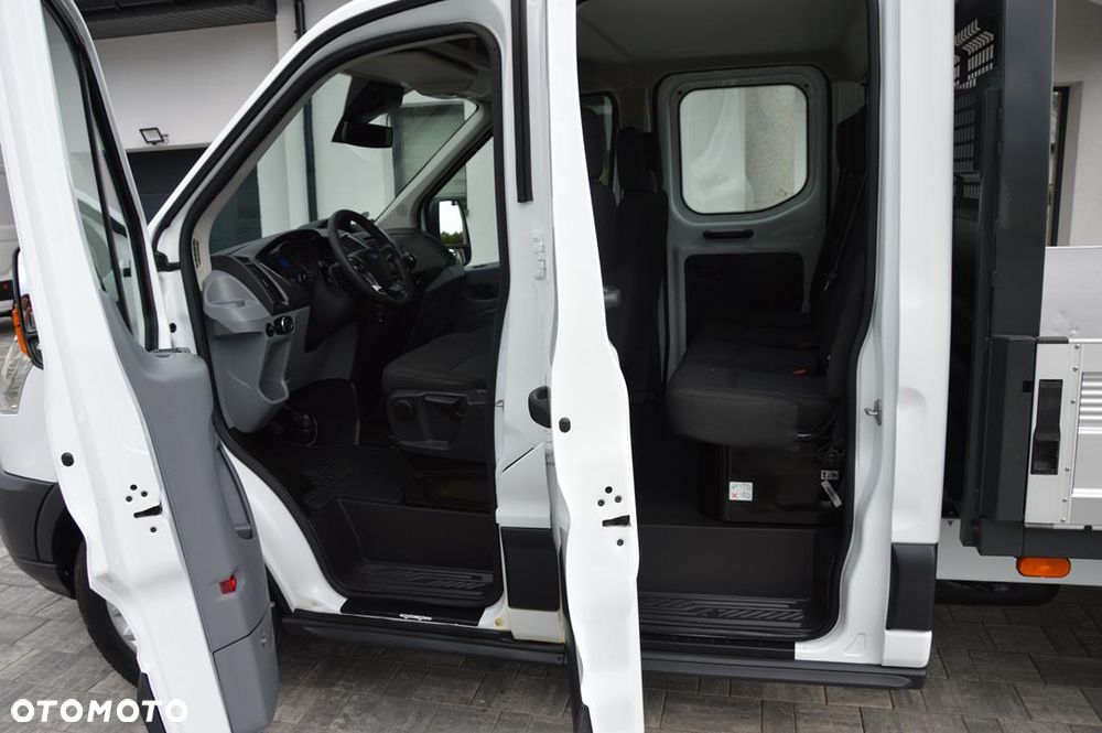 Ford Transit - 26