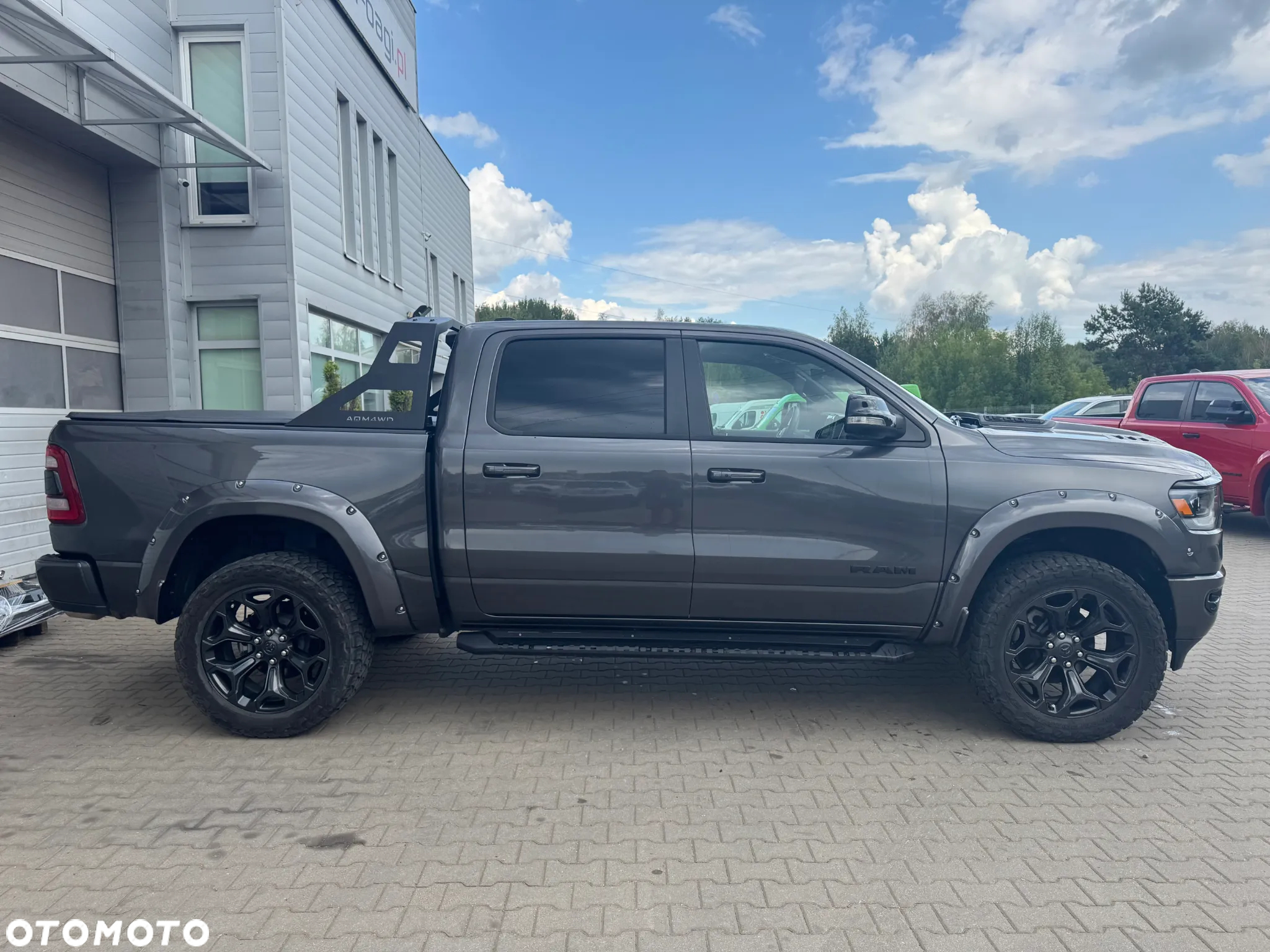 RAM 1500 Crew Cab Laramie - 3