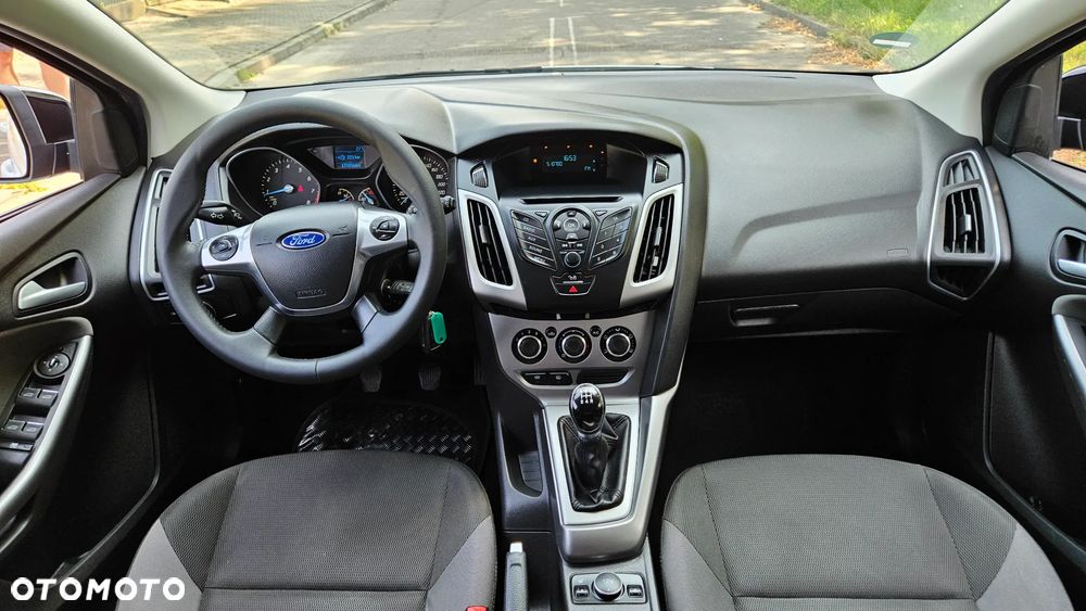 Ford Focus 1.6 Edition - 6