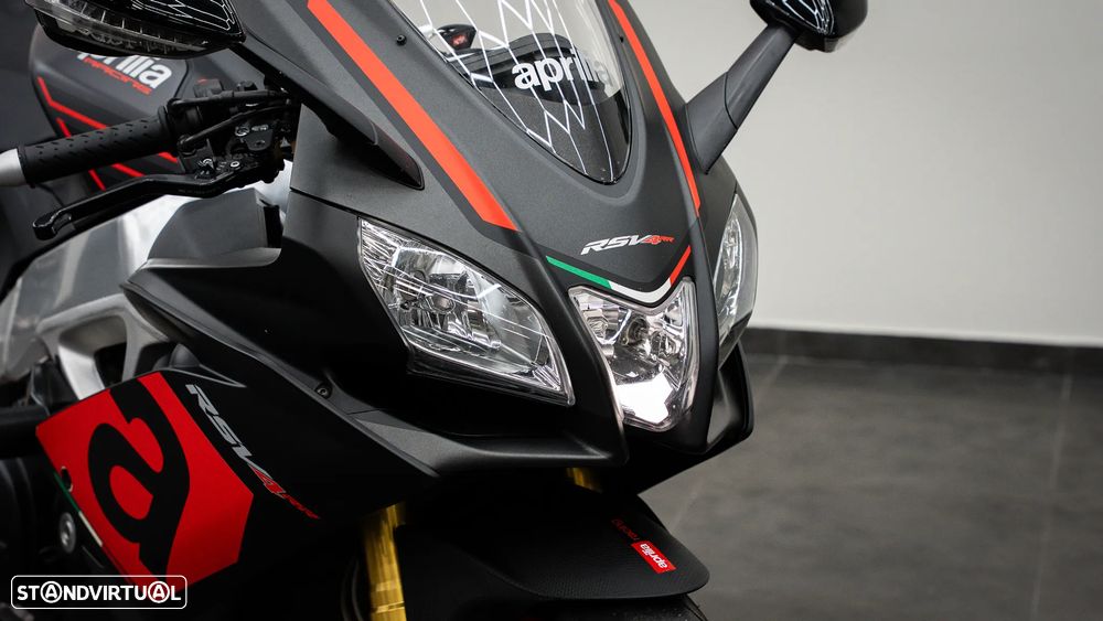 Aprilia RS V4 RR - 17