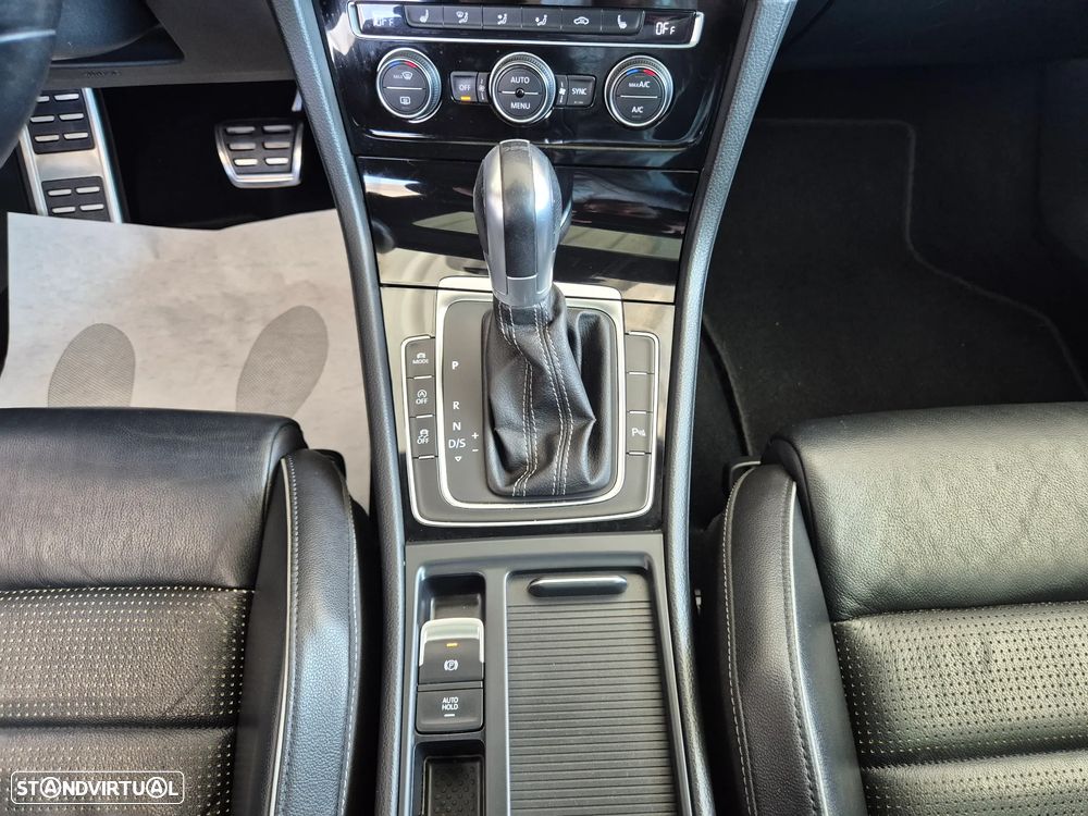 VW Golf 2.0 TDI GTD DSG - 34