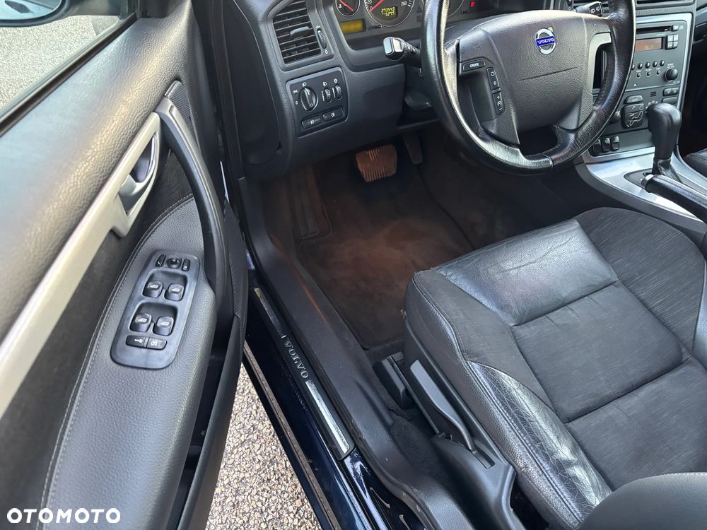 Volvo V70 2.4 Momentum - 22