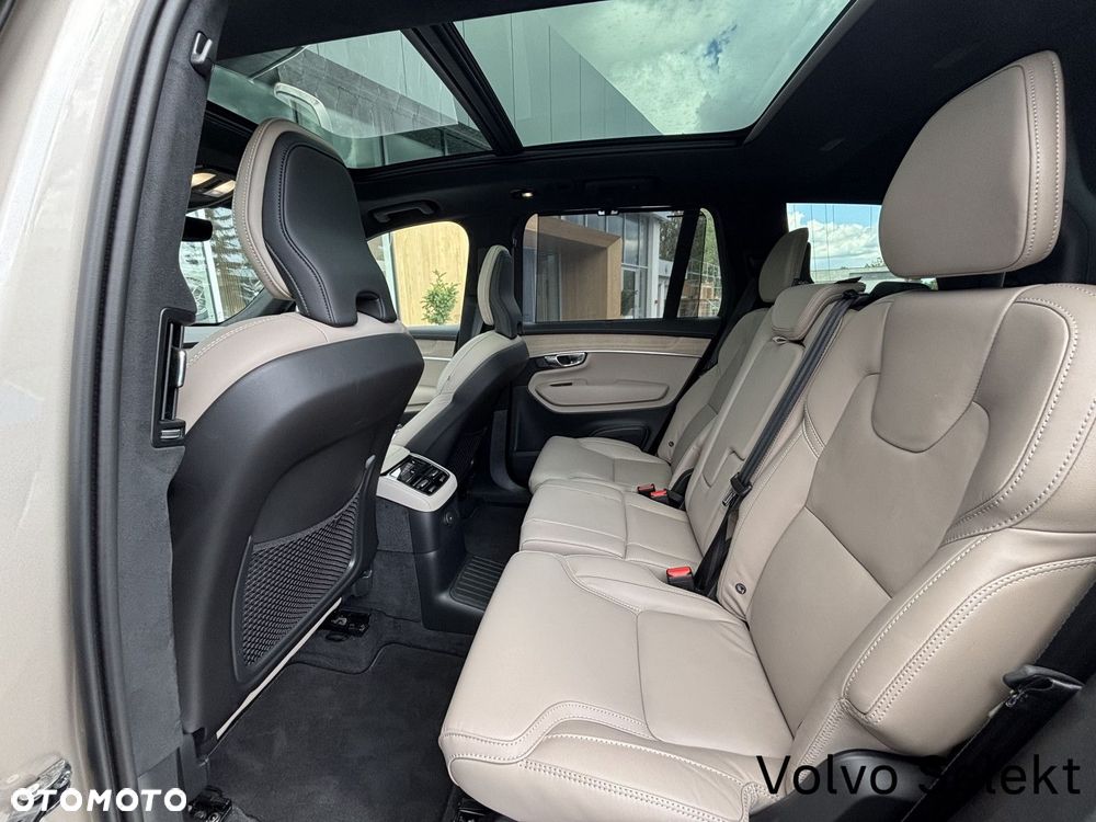 Volvo XC 90 - 12