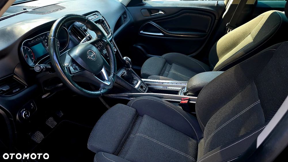Opel Zafira Tourer 1.6 ECOTEC DIT ecoFLEX Start/Stop Business Innovation - 26