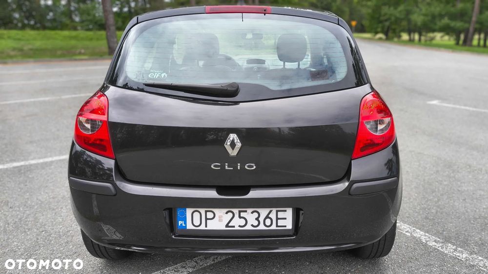 Renault Clio - 14