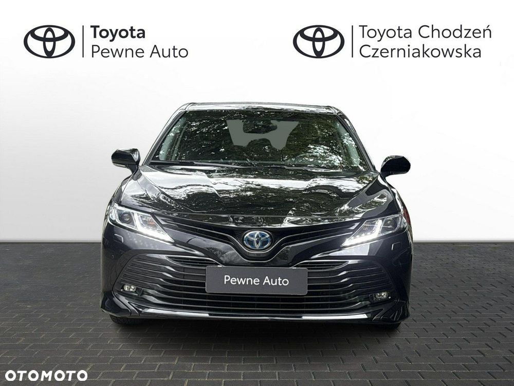 Toyota Camry - 8