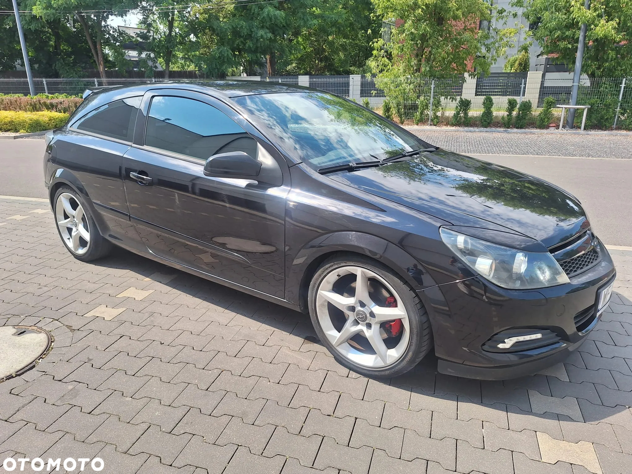 Opel Astra GTC 2.0 Turbo Sport - 4
