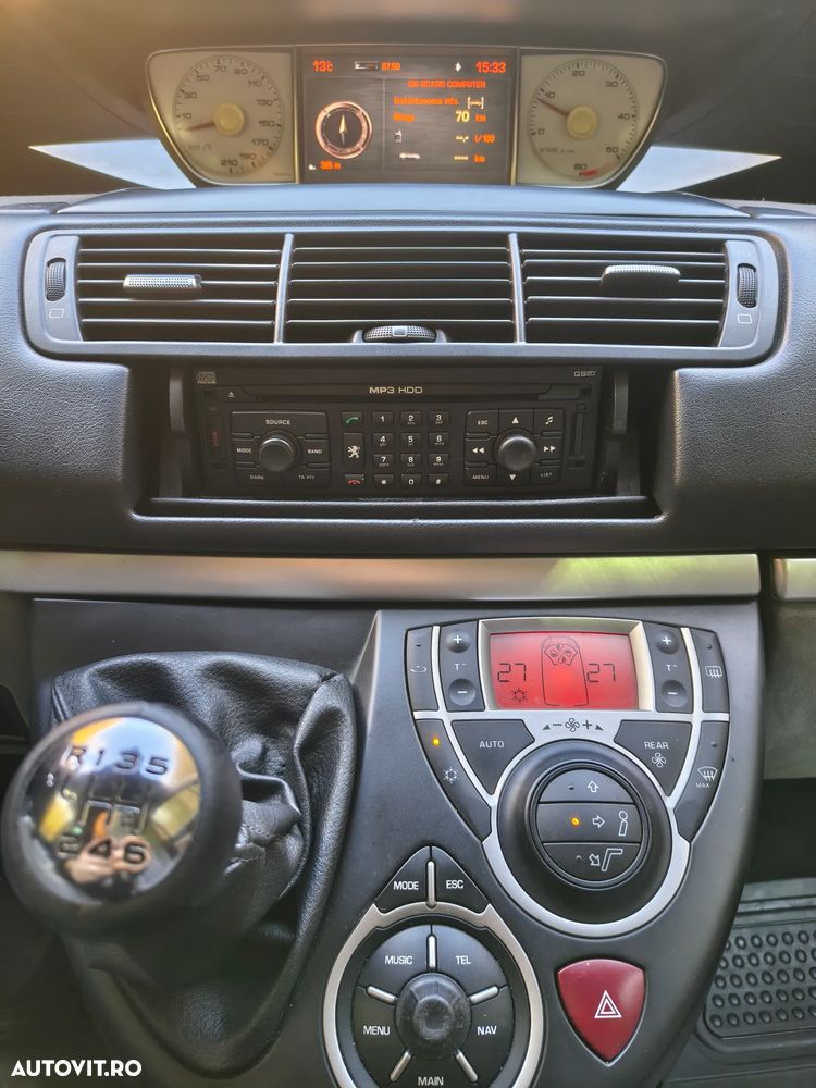 Peugeot 807 - 10