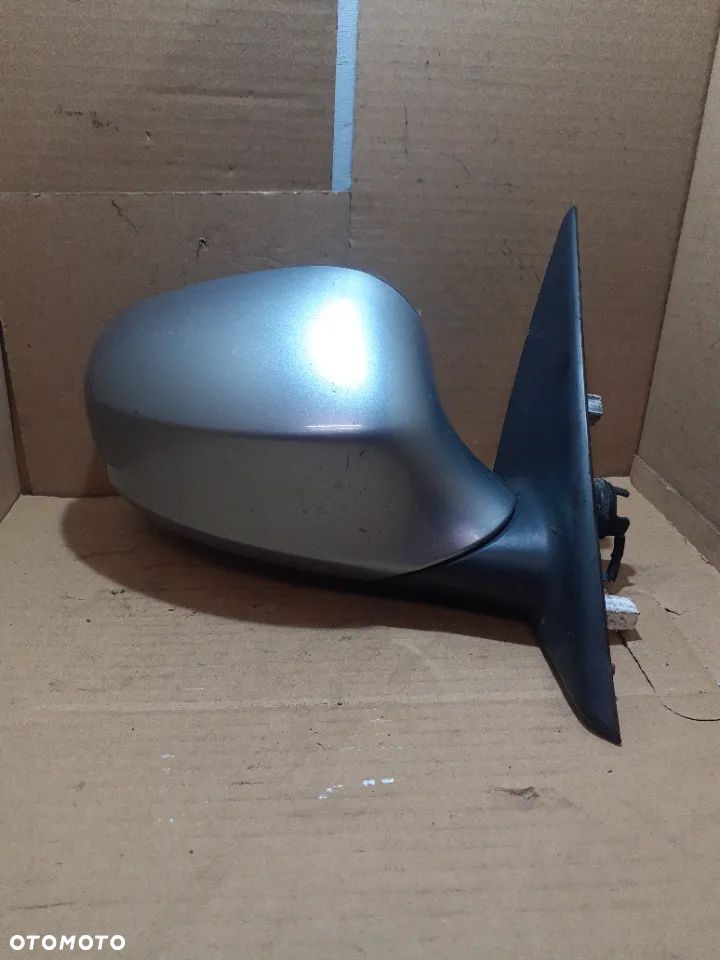 LUSTERKO LEWE LEWA LEWY  SPACEGRAU SREBRNY SREBRNE  5 PIN BMW E90 E91 SERIA 3  LIFT FL - 1