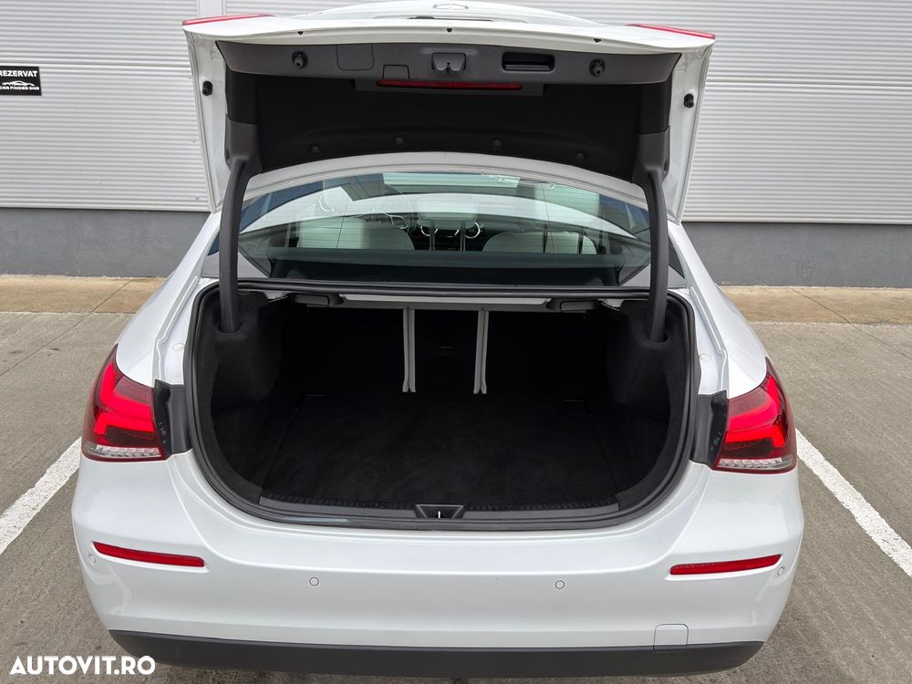 Mercedes-Benz A 180 d 8G-DCT Lim. Special Edition - 34