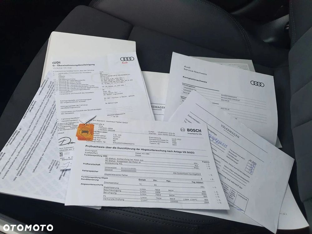 Audi A4 Avant 40 TDI quattro S tronic S line - 27