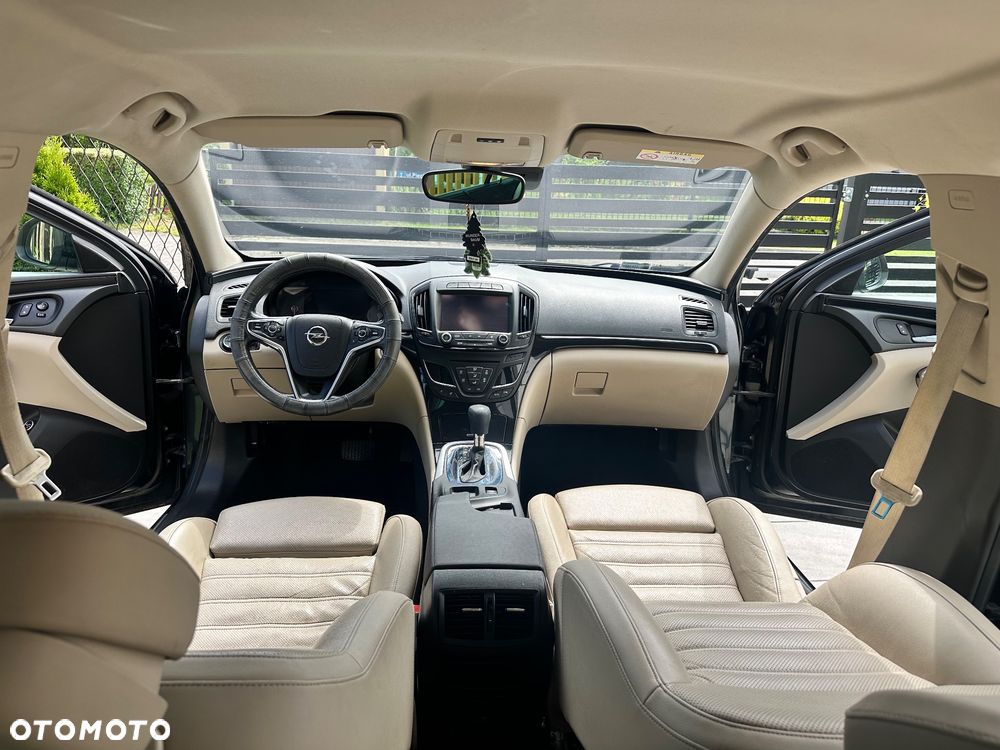 Opel Insignia - 1