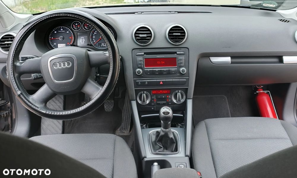 Audi A3 Sportback 1.6 TDI Ambiente - 1