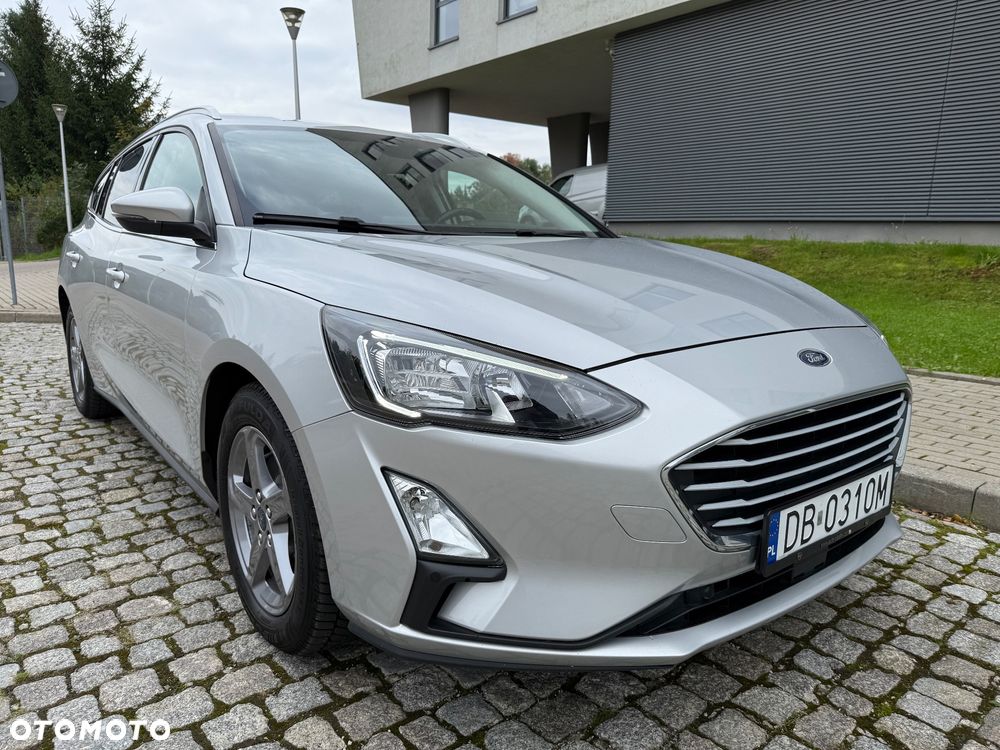 Ford Focus Turnier 1.5 EcoBlue Start-Stopp-System TITANIUM - 3
