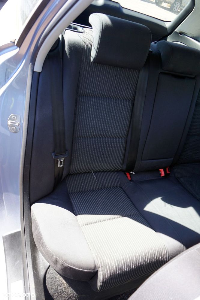 AUDI A4 B7 KOMBI 2004 LY7H 1.8 T BFB 163KM HFD SZARY na części - 18