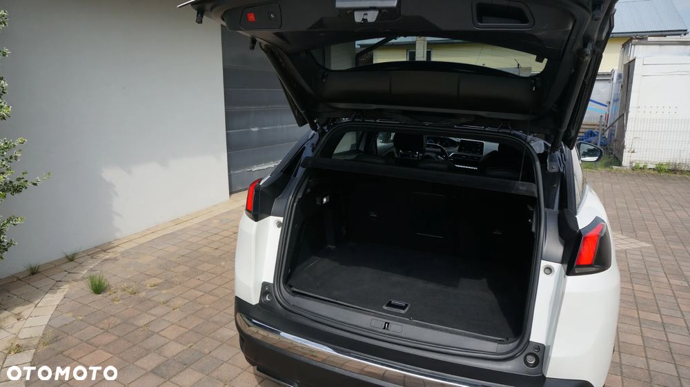Peugeot 3008 1.6 PureTech HYbrid4 GT S&S EAT8 - 6