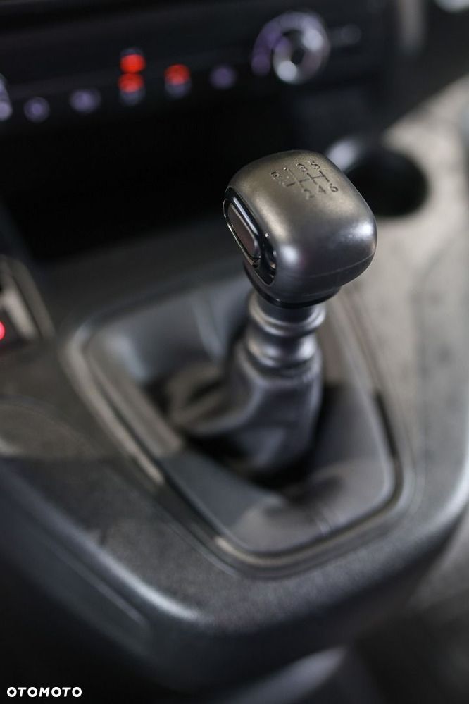 Toyota Proace City - 19