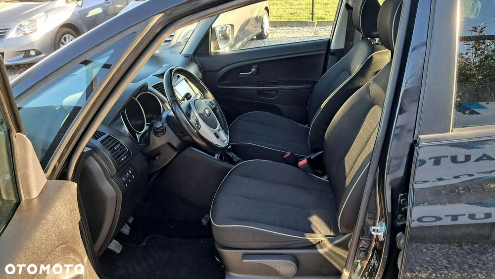 Kia Venga 1.4 CVVT Business Line - 11