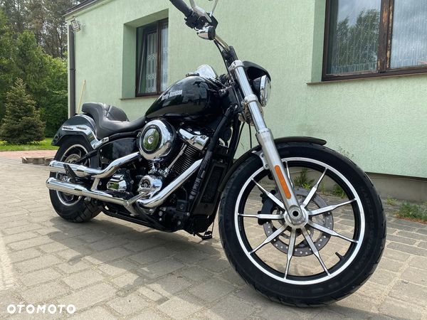 Harley-Davidson Softail Low Rider