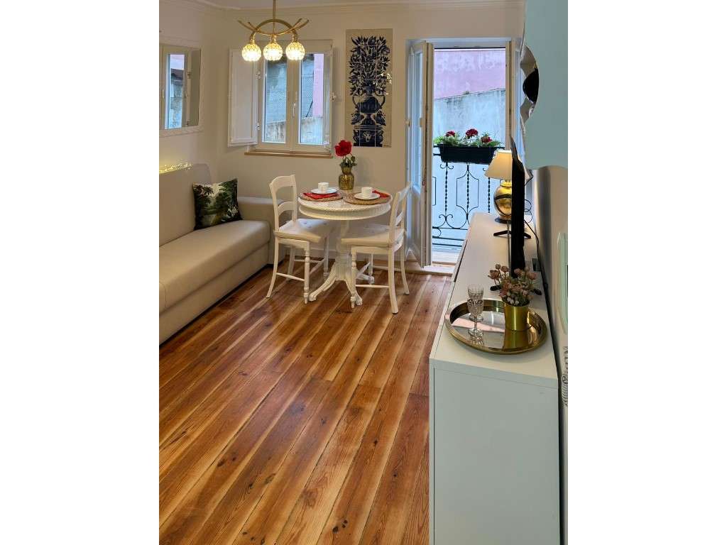 Apartamento T1 Renovado na Graça, Lisboa - Grande imagem: 3/17