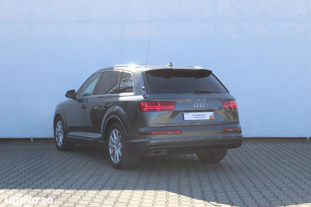 Audi Q7 - 3