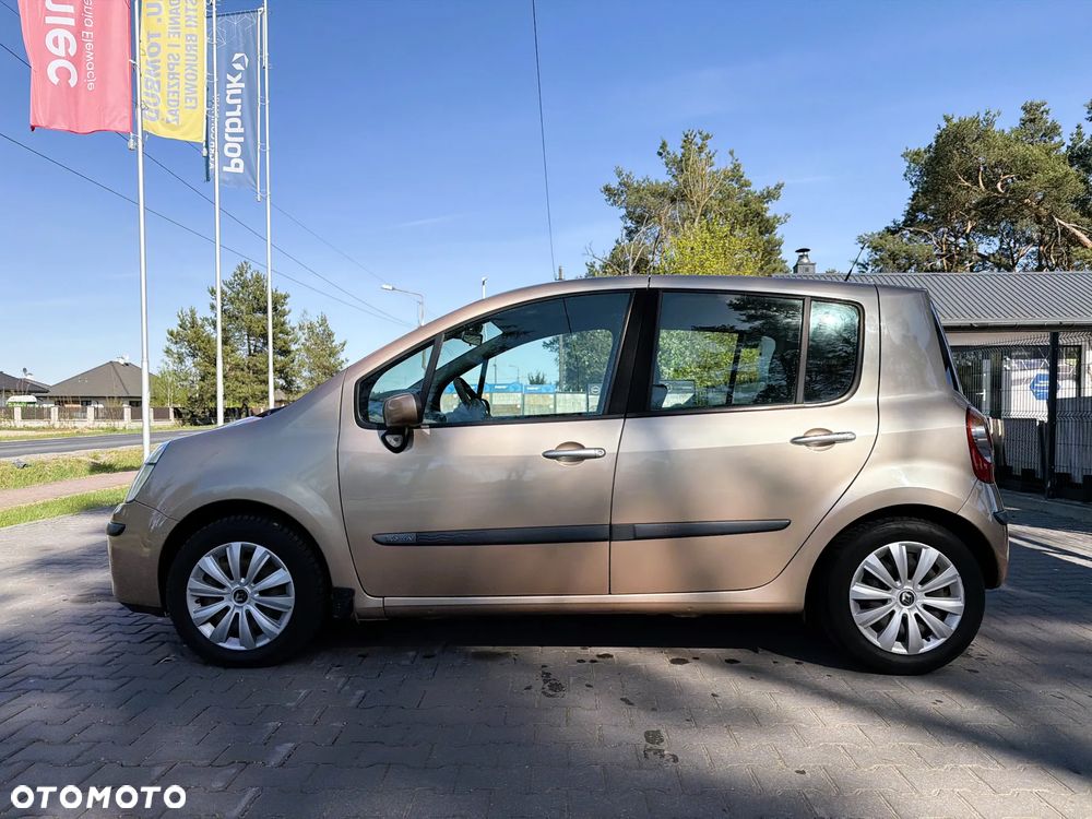 Renault Modus - 32